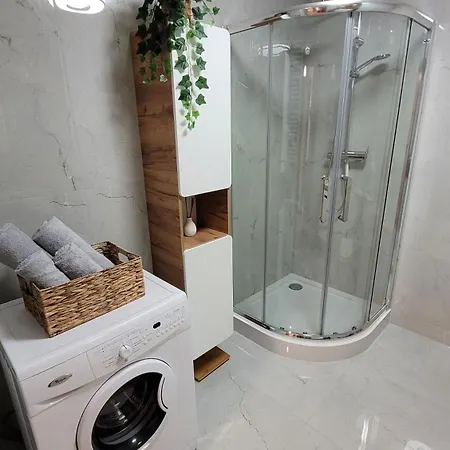 Trzypokojowy Z Parkingiem 比得哥什