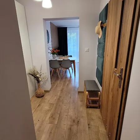 Trzypokojowy Z Parkingiem Lägenhet *