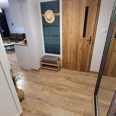 Trzypokojowy Z Parkingiem *